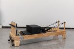 Studio Pilates Oak Reformer - Image 2